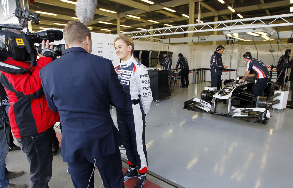 GALERIE FOTO: Încă o femeie a testat în Formula 1: Susie Wolff pentru Williams - Poza 11