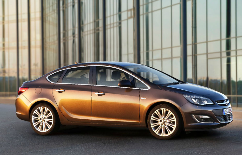 Opel: Porţi deschise pentru noul Astra Sedan între 22 şi 27 octombrie - Poza 1