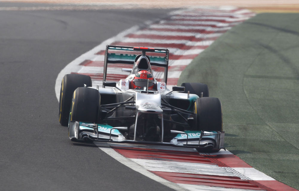 Schumacher a evitat o penalizare pentru blocarea lui Grosjean - Poza 1