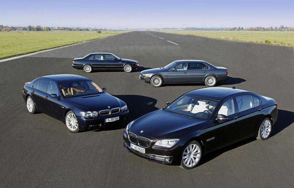 BMW sărbătoreşte 25 de ani de la debutul primului său motor V12 - Poza 1