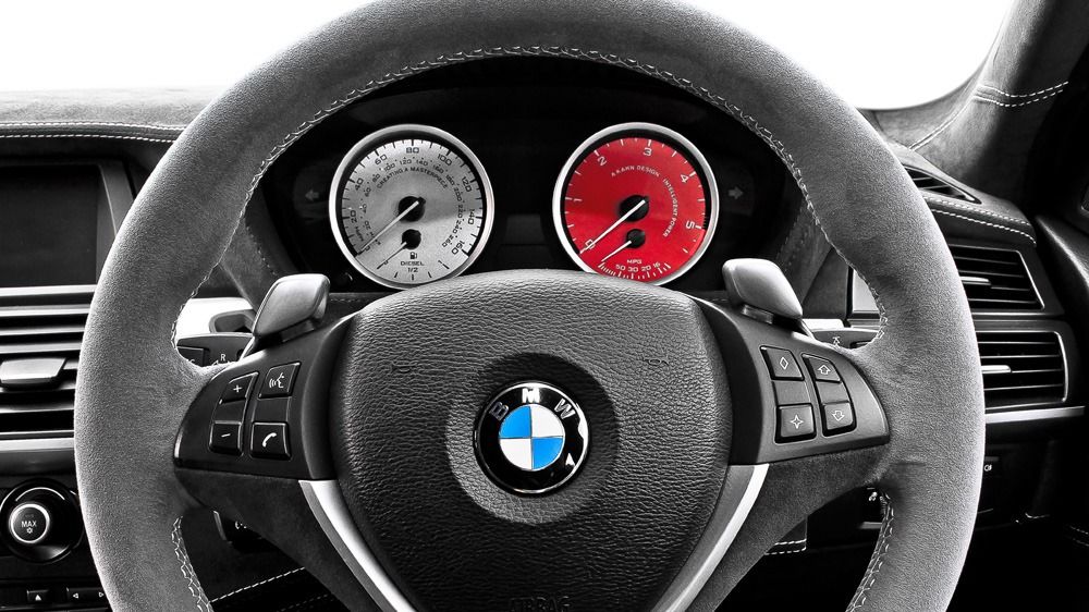 BMW X6 primeşte o transformare completă de la Kahn Design - Poza 3