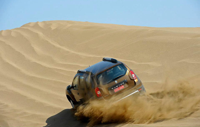GALERIE FOTO: Webber a testat Duster în Deşertul Oman - Poza 2