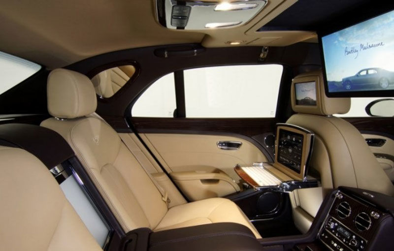 Bentley Mulsanne Executive - un interior transformat în birou mobil - Poza 11