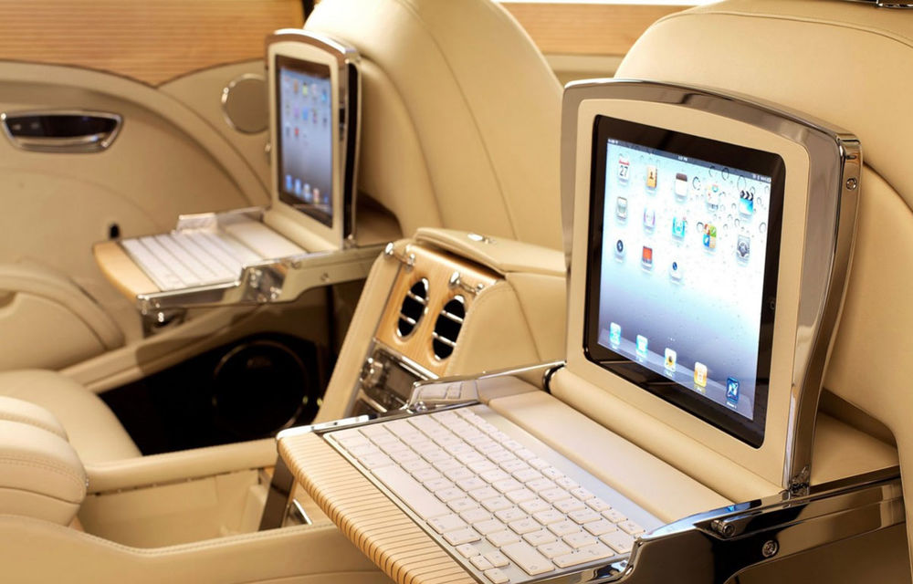 Bentley Mulsanne Executive - un interior transformat în birou mobil - Poza 9
