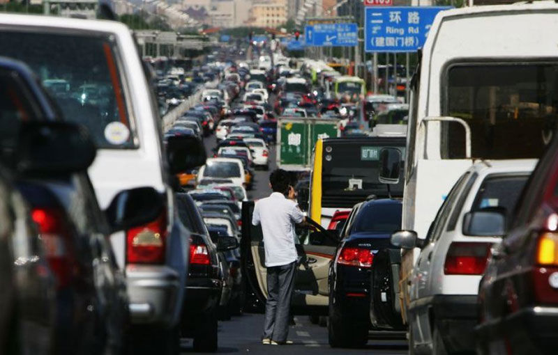 STUDIU: În 2035 vor exista 1.7 miliarde maşini pe străzile din întreaga lume - Poza 1