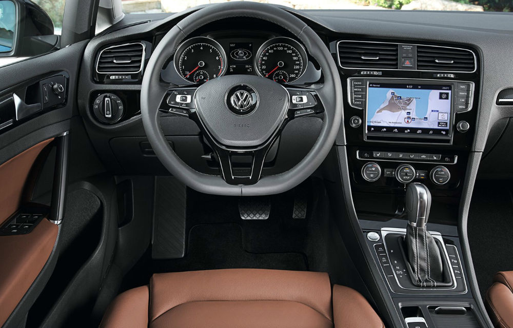 Volkswagen: &quot;Tehnologia de la bordul lui Golf 7 va atrage clienţi noi&quot; - Poza 1