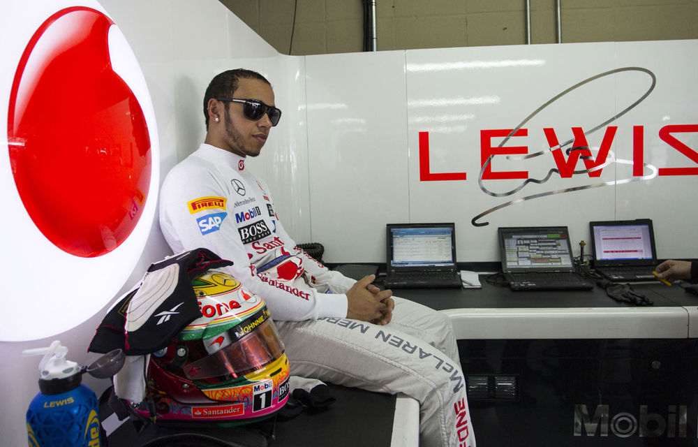 Hamilton, dezamăgit să încheie ultima cursă pentru McLaren cu un abandon - Poza 1