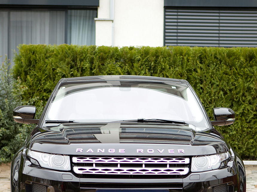 Range Rover şi revista românească Cæsar au creat o ediţie limitată Evoque - Poza 4