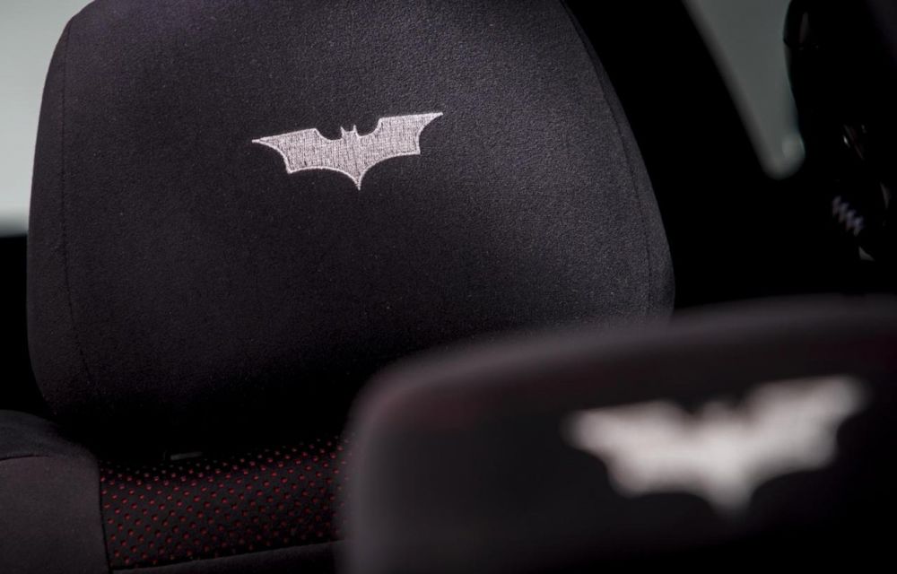 Nissan Juke Nismo Dark Knight Risses - ediţie specială inspirată de Batman - Poza 8