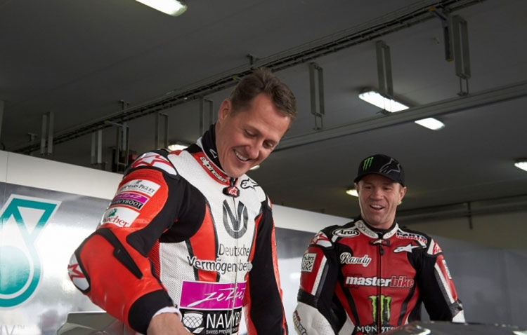 GALERIE FOTO: Schumacher a testat o motocicletă Ducati - Poza 10