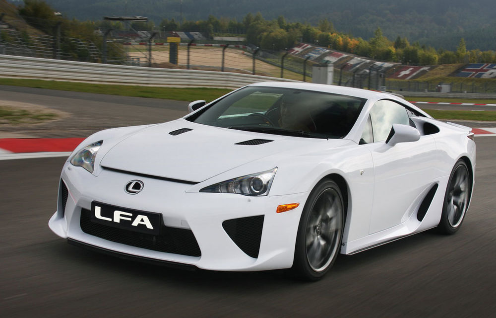 Lexus a produs ultimul exemplar al supercarului LFA - Poza 1