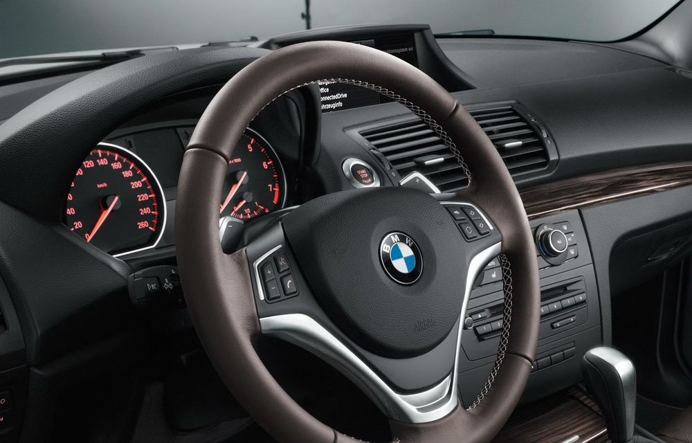 BMW Seria 1 Coupe şi Cabrio vin cu o ediţie de adio la Salonul de la Detroit - Poza 7