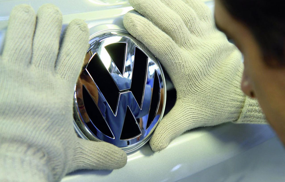 2012: Volkswagen Group a depăşit în premieră 9 milioane de maşini vândute într-un an - Poza 1