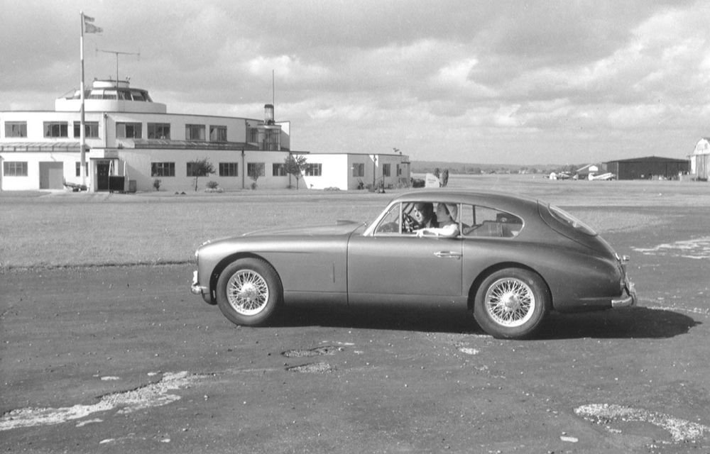 POVEŞTI AUTO: 100 de ani de Aston Martin - între faliment şi One-77 - Poza 11