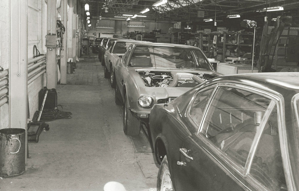 POVEŞTI AUTO: 100 de ani de Aston Martin - între faliment şi One-77 - Poza 24