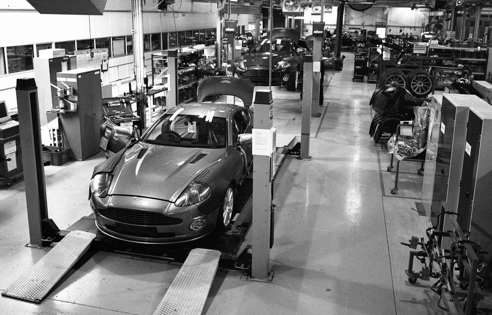 POVEŞTI AUTO: 100 de ani de Aston Martin - între faliment şi One-77 - Poza 45