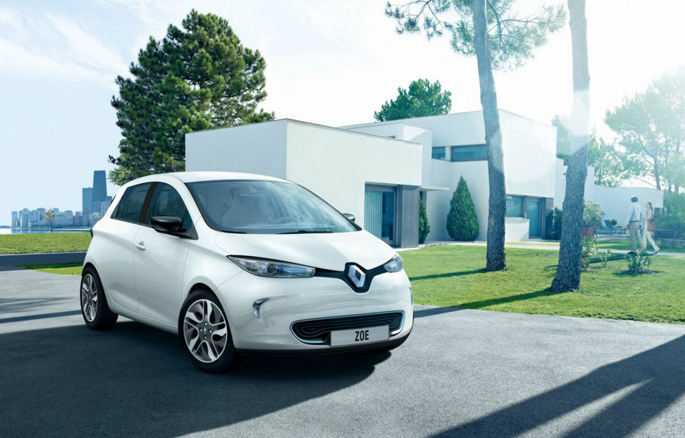 Renault Zoe primeşte o nouă &quot;lovitură&quot;: nu poate fi încărcat de la o priză standard - Poza 1