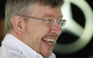 Brawn: "Mercedes construieşte un plan de succesiune"
