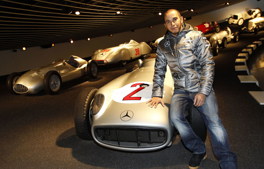 Hamilton vrea să mărească vitrina de trofee a echipei Mercedes - Poza 1