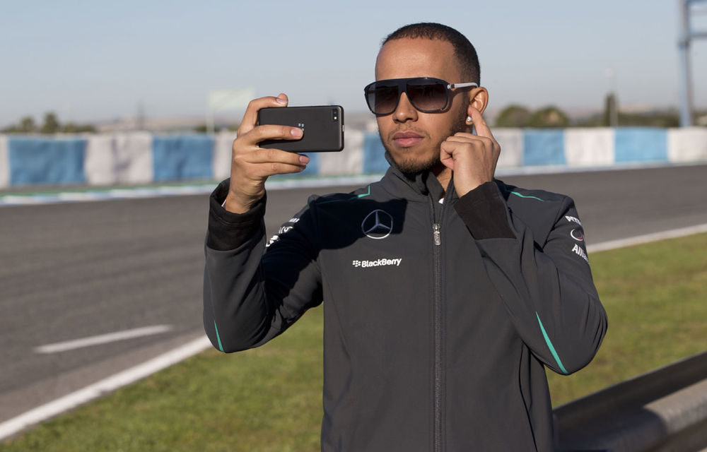 GALERIE FOTO şi VIDEO: Noul monopost Mercedes pentru sezonul 2013 - Poza 6