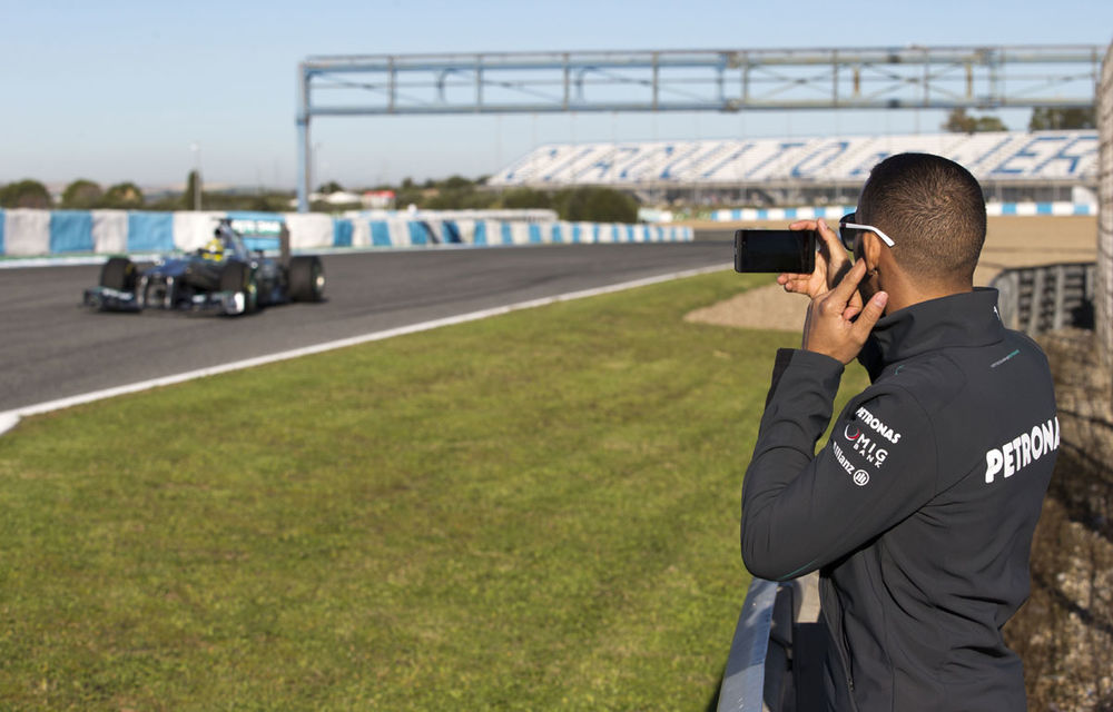 GALERIE FOTO şi VIDEO: Noul monopost Mercedes pentru sezonul 2013 - Poza 5