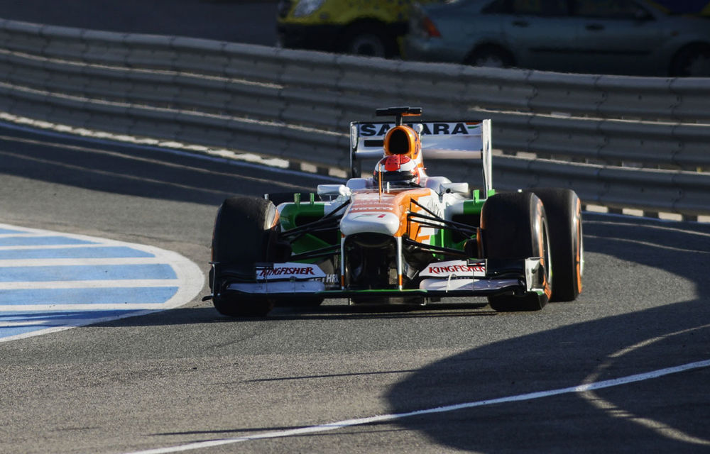 Incident la Jerez: Rossiter a călcat un mecanic de la Force India - Poza 1