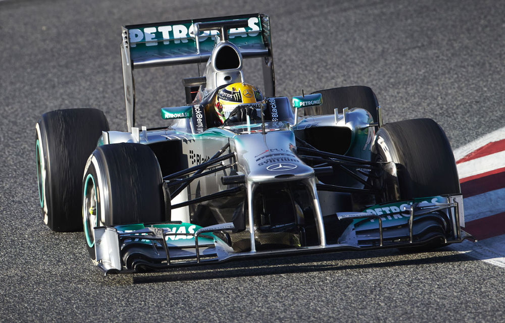 Hamilton încheie testele de la Barcelona pe primul loc - Poza 1