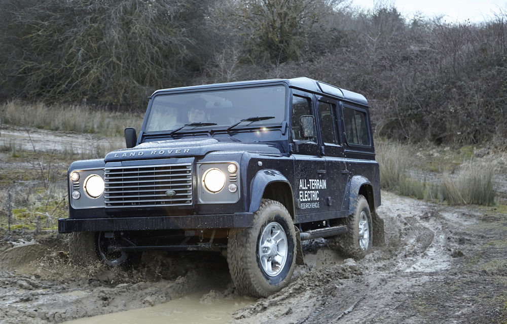 Land Rover Defender electric este surpriza britanicilor pentru Geneva 2013 - Poza 12