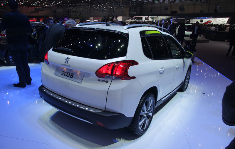GENEVA 2013 LIVE: Standul Peugeot a avut în prim plan noul 2008, SUV-ul de segment B - Poza 2