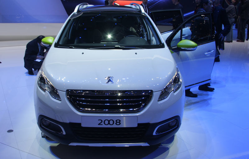 GENEVA 2013 LIVE: Standul Peugeot a avut în prim plan noul 2008, SUV-ul de segment B - Poza 8