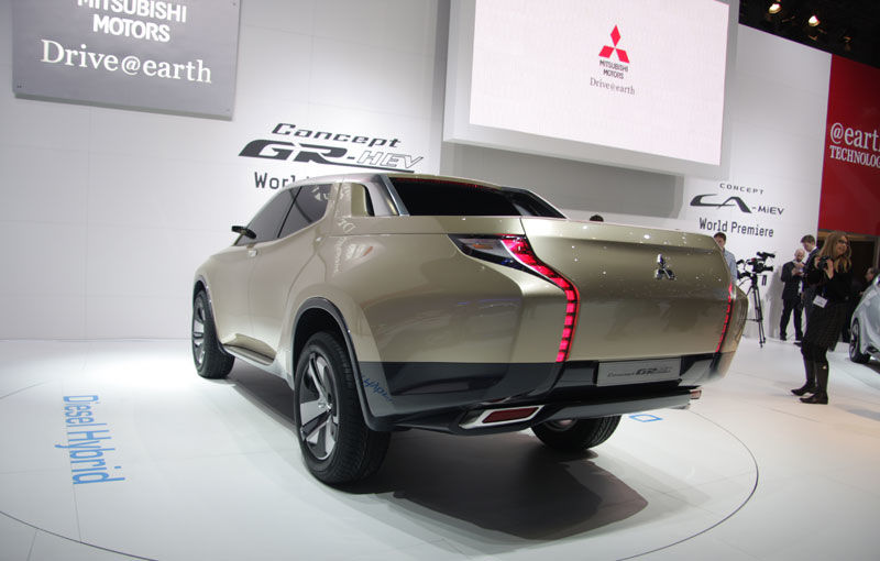 GENEVA 2013 LIVE: Mitsubishi GR-HEV ne arată designul viitoarei generații L200 - Poza 6