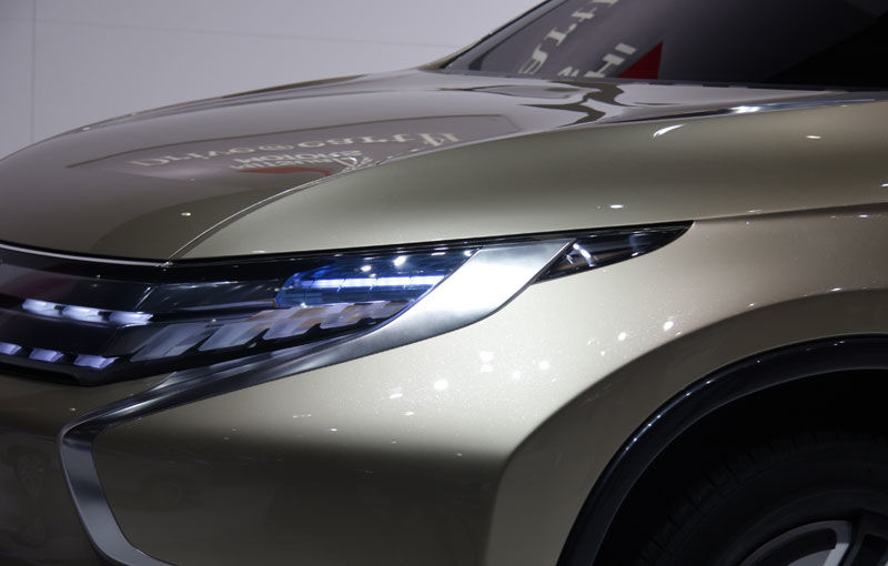 GENEVA 2013 LIVE: Mitsubishi GR-HEV ne arată designul viitoarei generații L200 - Poza 3