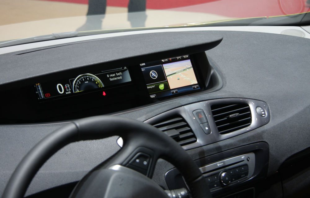 GENEVA 2013 LIVE: Renault Scenic XMOD, infuzia de dinamism în gama Scenic - Poza 11