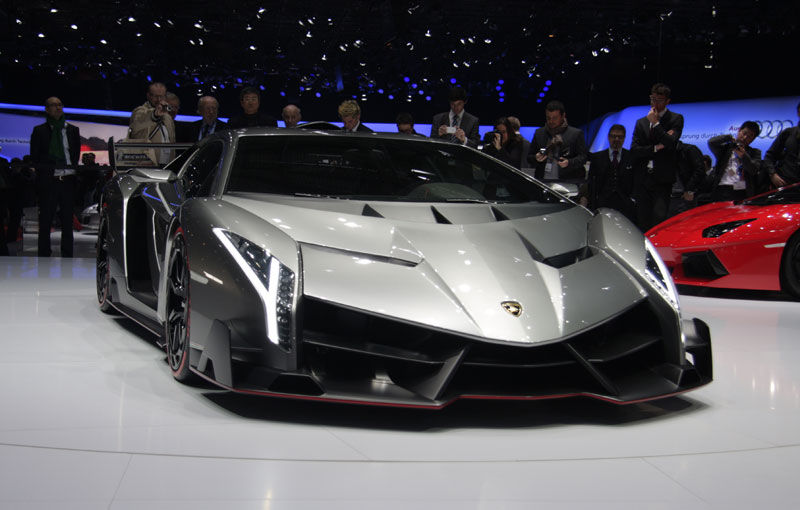 GENEVA 2013 LIVE: Lamborghini Veneno a șocat audiența cu designul futurist - Poza 5