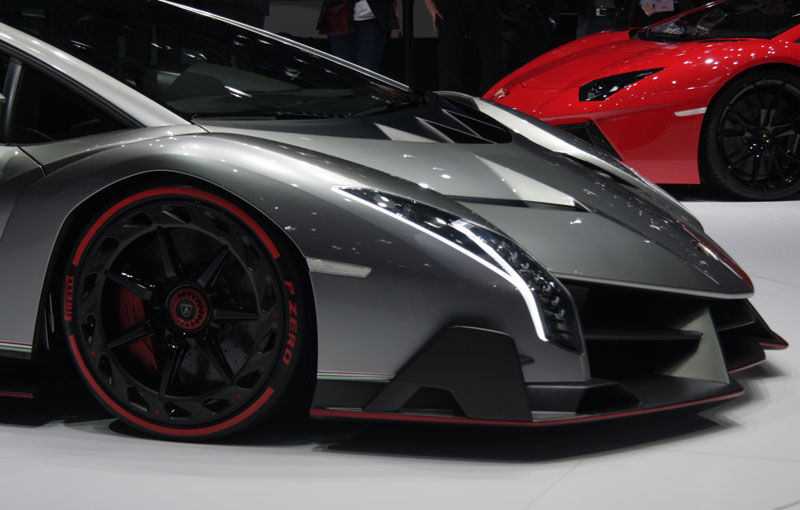 GENEVA 2013 LIVE: Lamborghini Veneno a șocat audiența cu designul futurist - Poza 12
