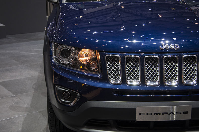 GENEVA 2013 LIVE: Jeep a adus și Compass facelift pentru a-i ține de urât lui Grand Cherokee - Poza 5