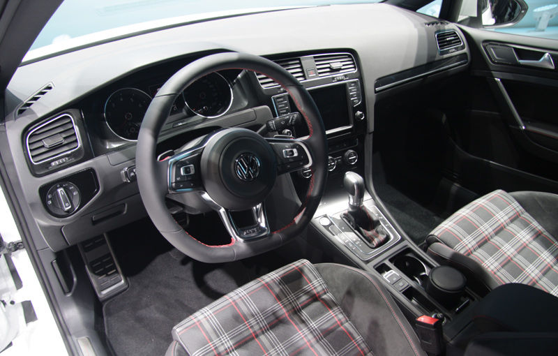 GENEVA 2013 LIVE: VW Golf GTI și GTD - perechea de compacte sport din Wolfsburg - Poza 5