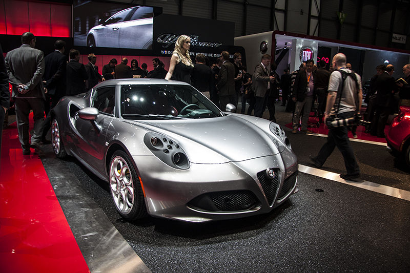GENEVA 2013 LIVE: Alfa Romeo 4C - atracția sport din standul italian - Poza 8