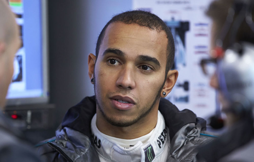 Red Bull: &quot;Mercedes va progresa datorită lui Hamilton&quot; - Poza 1