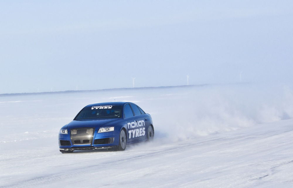 Nokian a doborât recordul de viteză pe gheaţă atingând 336 km/oră cu un Audi RS6 - Poza 9