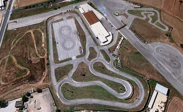 Titi Aur va construi propriul său circuit pentru şcoala sa de pilotaj - Poza 1