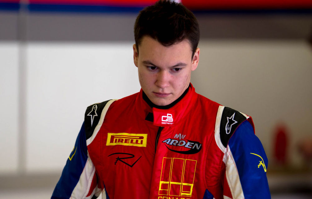 Robert Vişoiu a terminat pe trei şi şase cursele de debut din AutoGP - Poza 1