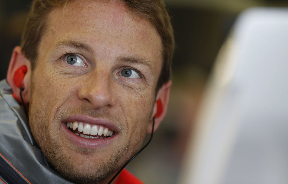 Button: &quot;Vettel va plăti pentru ignorarea ordinelor de echipă&quot; - Poza 1