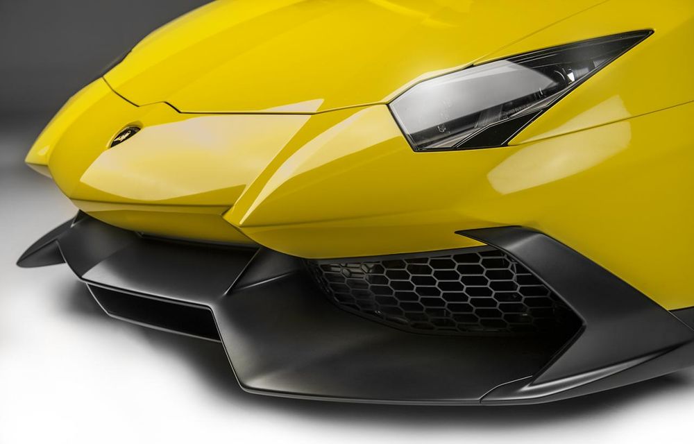 Lamborghini Aventador 50 Anniversario Edition - supercarul care celebrează 50 de ani de Lamborghini - Poza 8