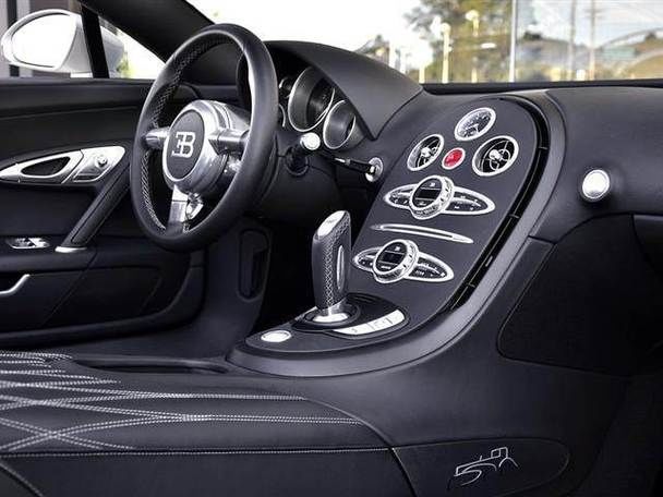 Bugatti Veyron Grand Sport Blanc Noir, pus la vânzare pentru 1.99 milioane de dolari - Poza 9