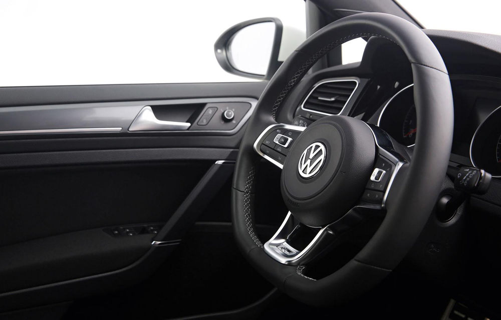 VW Golf primeşte pachete R-Line estetice şi tehnice pentru cei care vor un Golf &quot;condimentat&quot; - Poza 5