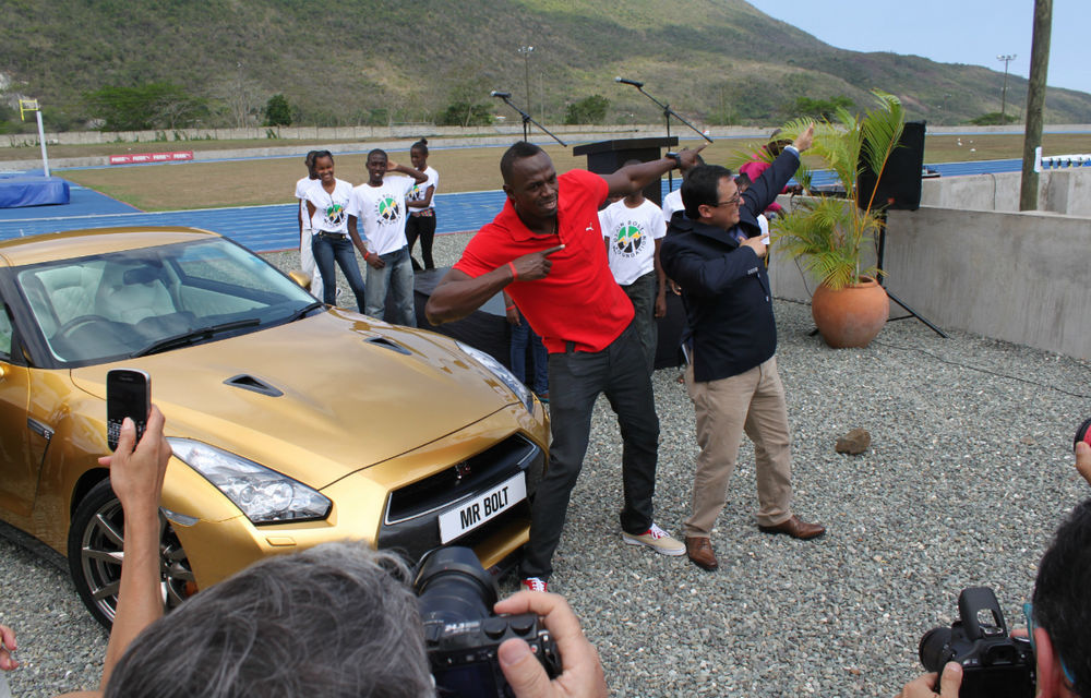 Usain Bolt a primit un Nissan GT-R personalizat - Poza 5