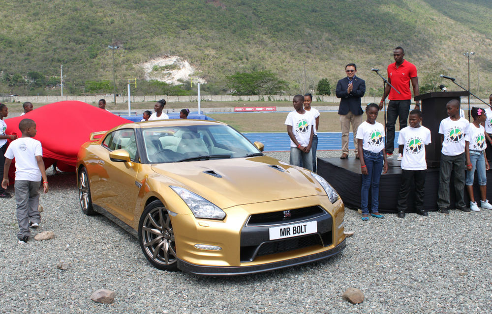 Usain Bolt a primit un Nissan GT-R personalizat - Poza 8