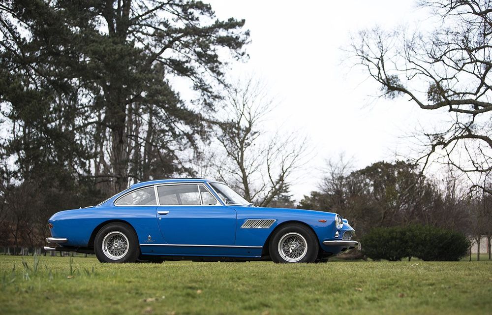 Prima maşină a lui John Lennon, un Ferrari 330GT, va fi vândută la licitaţie - Poza 3