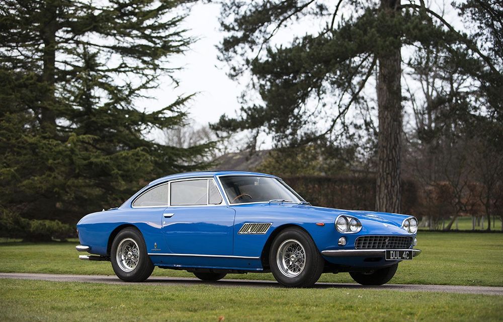 Prima maşină a lui John Lennon, un Ferrari 330GT, va fi vândută la licitaţie - Poza 2